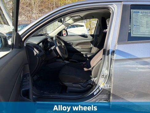 Used 2025 Mitsubishi Outlander Sport ES image 12