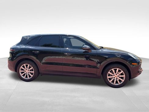 Used 2020 Porsche Cayenne AWD/4WD image 10