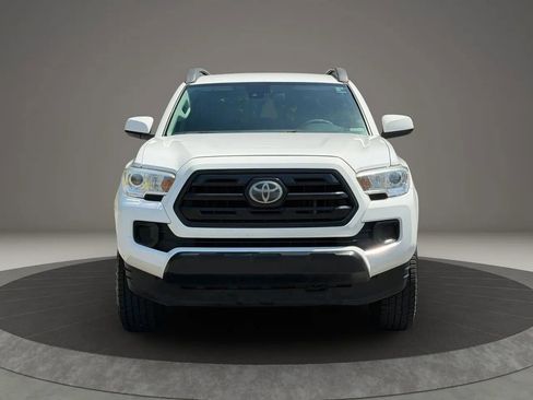 Used 2019 Toyota Tacoma SR w/ SR Convenience Package RWD image 2