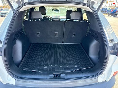 Certified 2025 Ford Escape Platinum w/ Class II Trailer Tow Package image 18