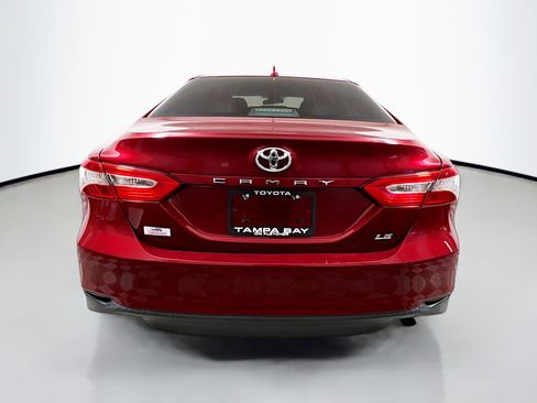 Used 2020 Toyota Camry LE image 6