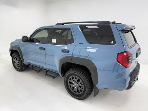 New 2026 Toyota 4Runner SR5 AWD/4WD image 37