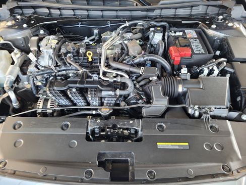 Certified 2024 Nissan Altima 2.5 SV FWD image 20
