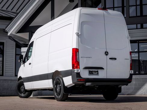 Used 2026 Mercedes-Benz Sprinter 2500 image 2