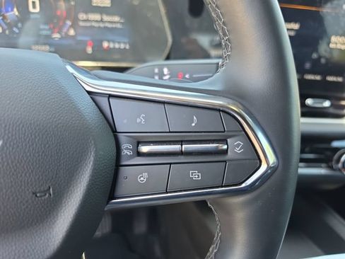 Used 2026 Chevrolet Equinox LT FWD image 19