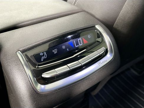 Used 2022 Cadillac XT6 Luxury image 26