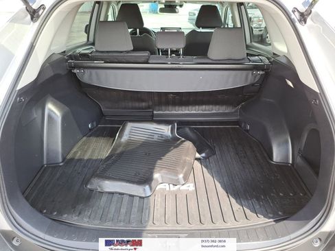 Used 2022 Toyota RAV4 XLE w/ XLE Grade Weather Package image 6