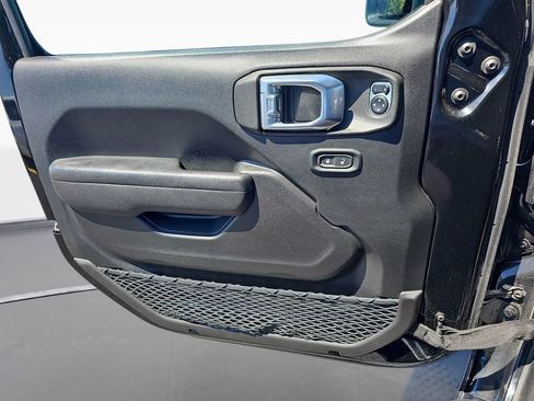 Used 2022 Jeep Wrangler Unlimited Sport AWD/4WD image 26
