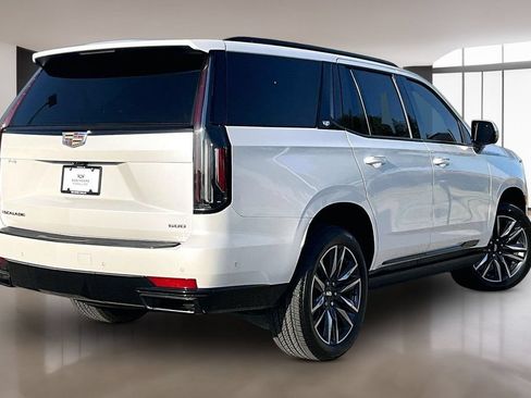 Used 2023 Cadillac Escalade Sport Platinum RWD image 2