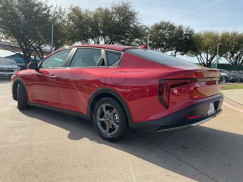 Used 2025 Kia K4 LXS image 7