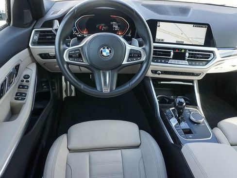 Used 2021 BMW 330i Sedan w/ M Sport Package RWD image 16