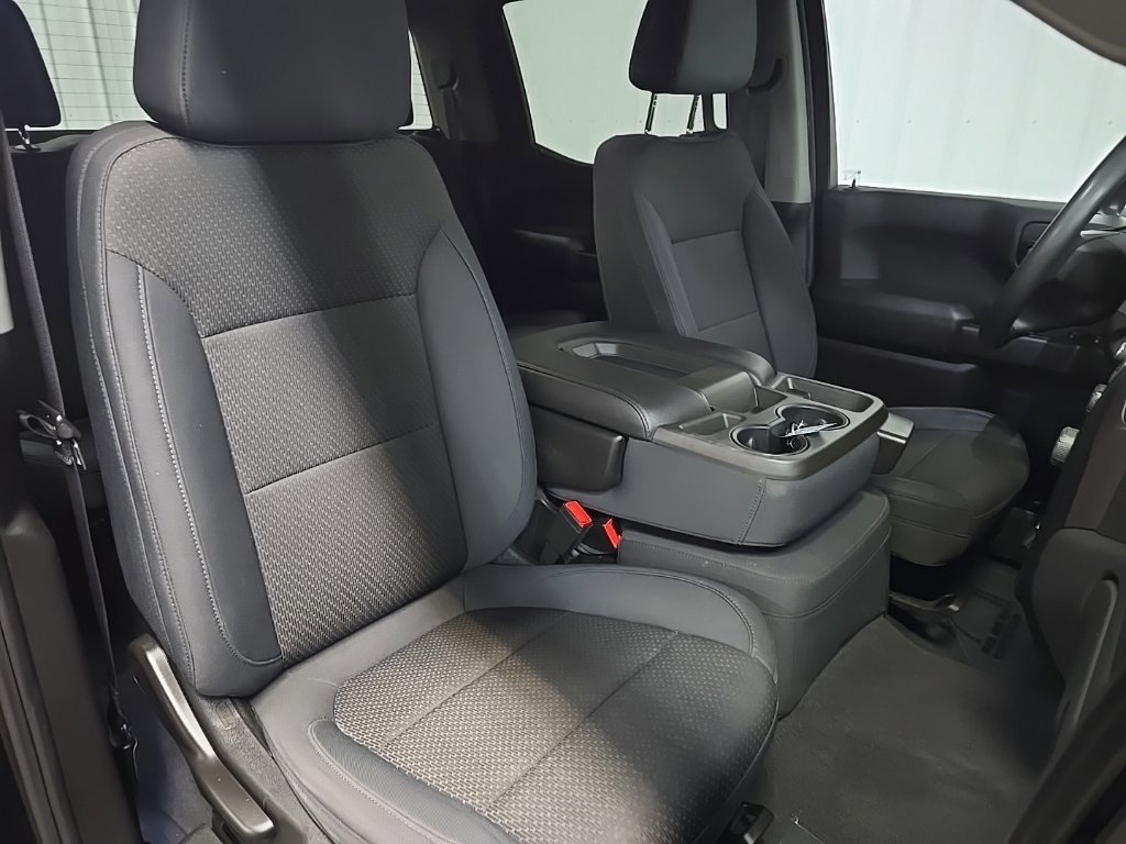 Used 2019 Chevrolet Silverado 1500 Custom w/ Custom Value Package AWD/4WD image 15