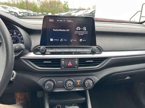 Certified 2023 Kia Forte LXS FWD image 15