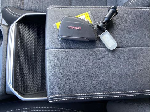 Used 2026 GMC Terrain Elevation AWD/4WD image 27