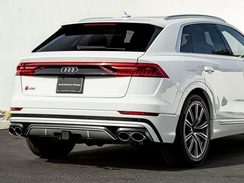 Used 2023 Audi SQ8 Premium Plus AWD/4WD image 9