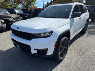 New 2025 Jeep Grand Cherokee L Limited w/ Black Appearance Package video 2