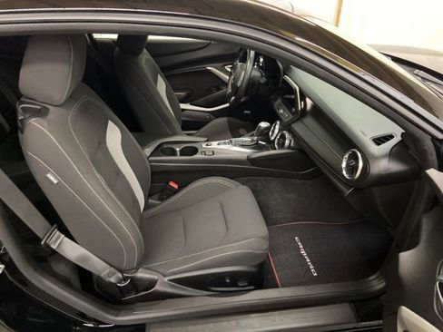 Used 2021 Chevrolet Camaro LT w/ RS Package image 18