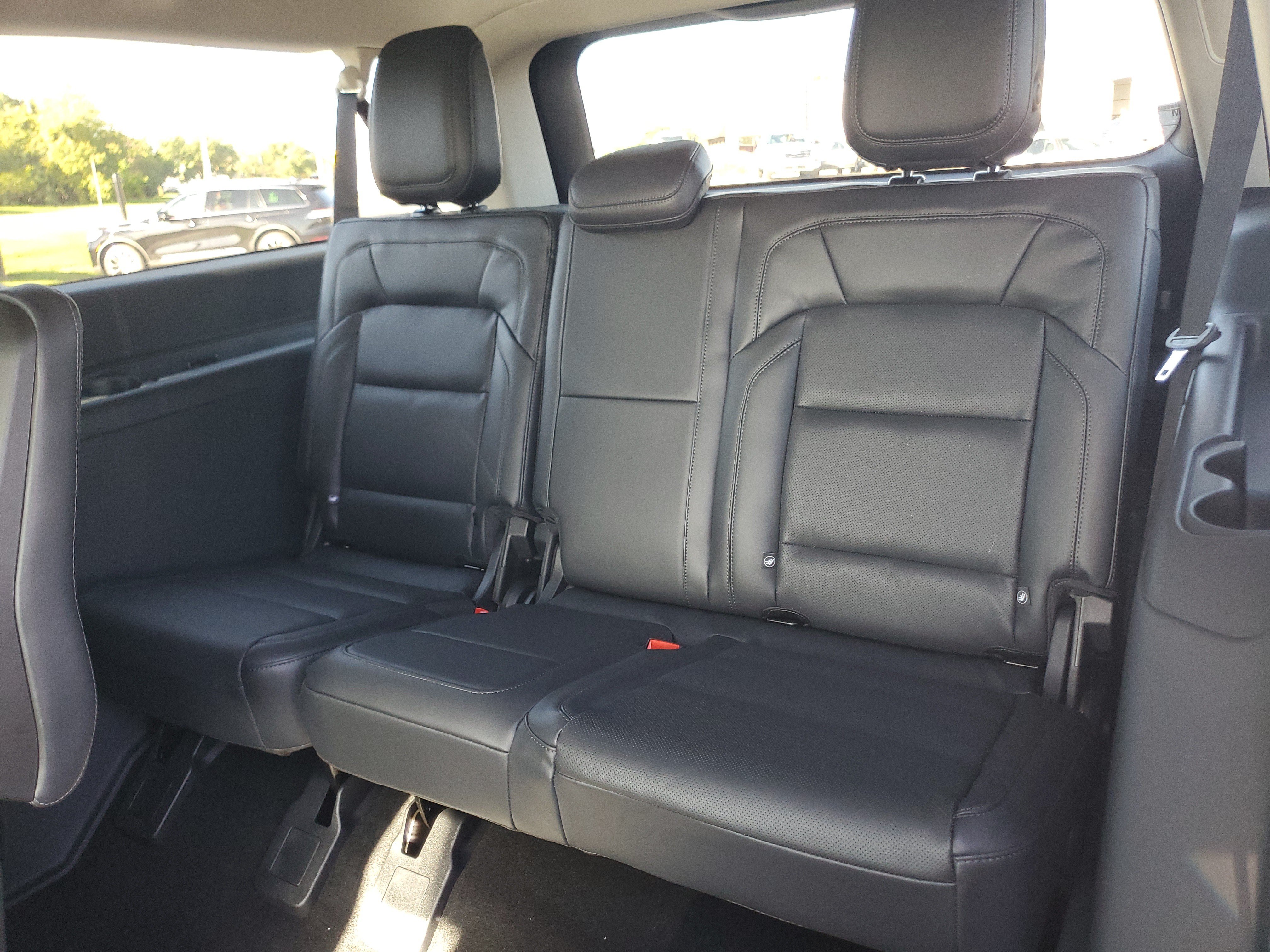 New 2027 Lincoln Navigator L Reserve AWD/4WD image 32