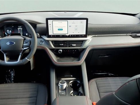 New 2025 Ford Explorer ST-Line w/ ST-Line Street Pack image 23