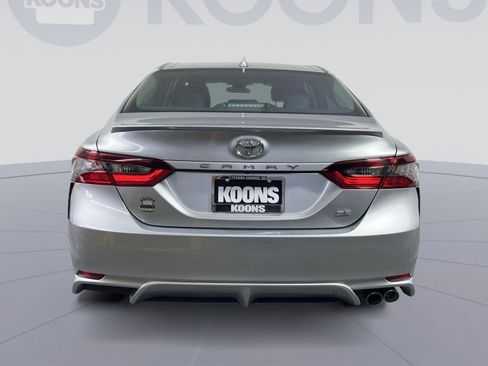 Used 2023 Toyota Camry SE image 5