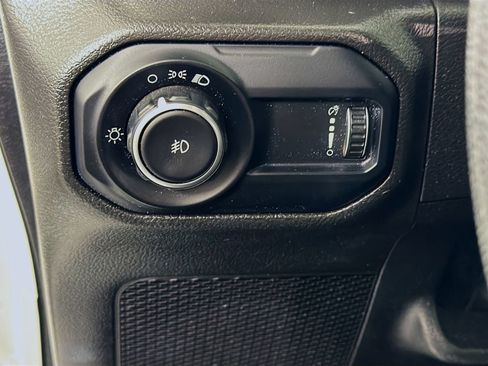 Used 2023 Jeep Wrangler Unlimited Sport AWD/4WD image 11