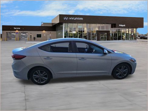 Used 2018 Hyundai Elantra SEL image 7