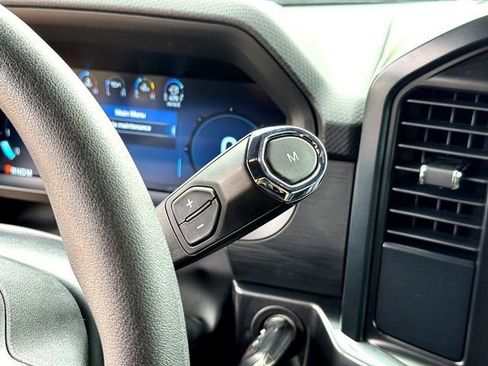 Used 2025 Ford F150 STX image 18