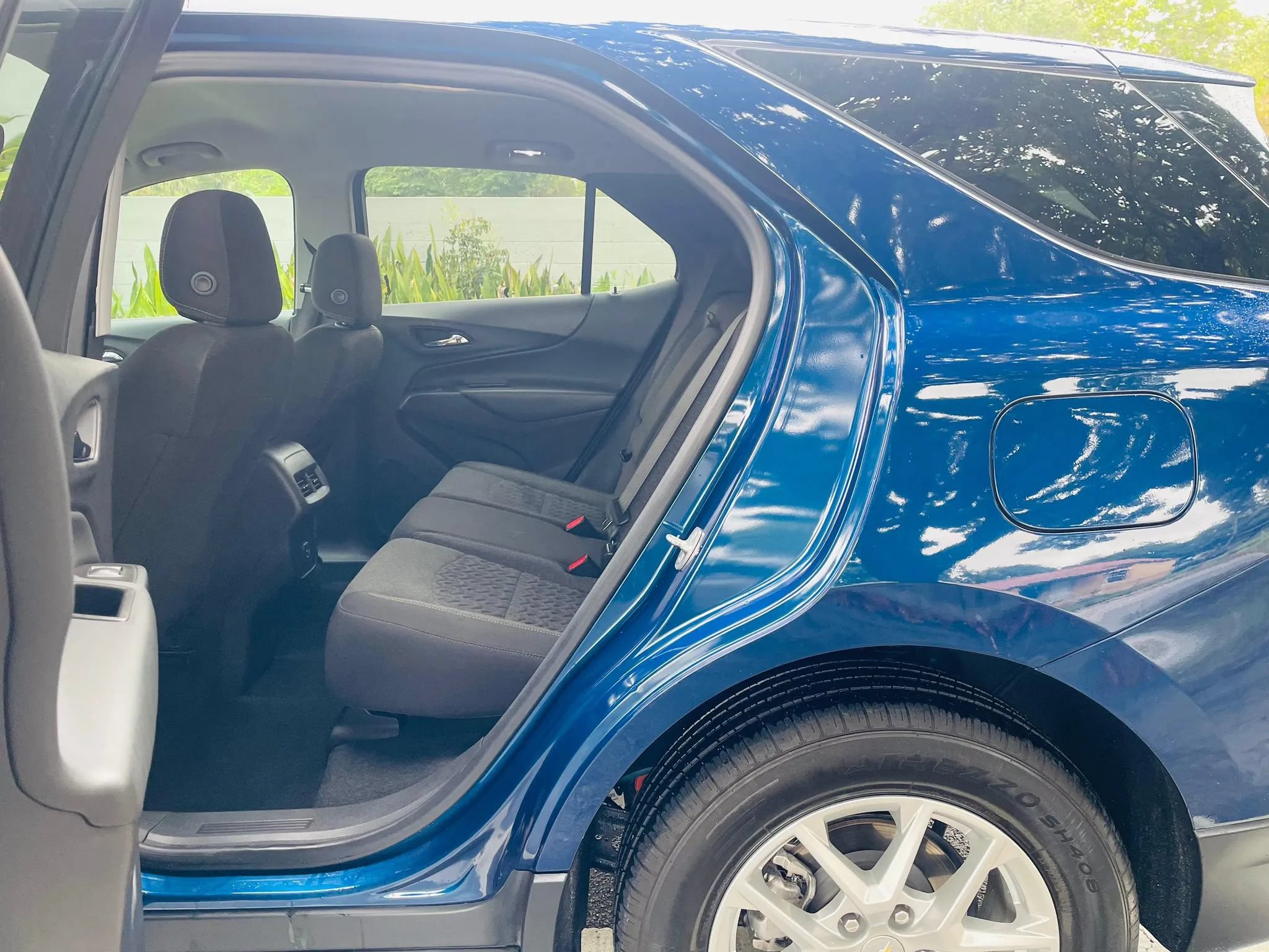 Used 2023 Chevrolet Equinox LT AWD/4WD image 10