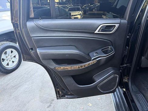 Used 2016 GMC Yukon Denali w/ Open Road Package RWD image 11