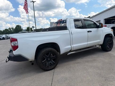 Used 2017 Toyota Tundra SR5 w/ SR5 Upgrade Package AWD/4WD image 15