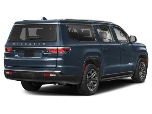 Used 2025 Jeep Wagoneer L Series II AWD/4WD image 5