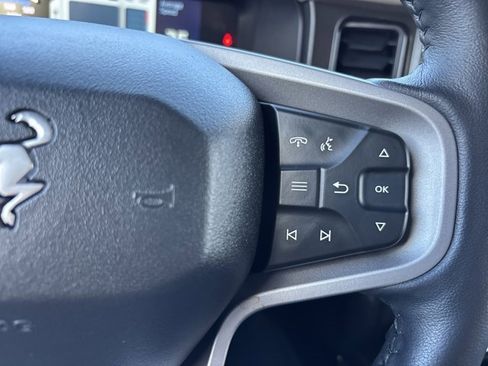 Used 2023 Ford Bronco Wildtrak image 26