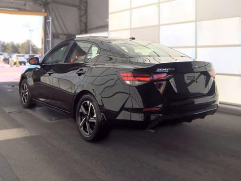 Used 2025 Nissan Sentra SV FWD image 9