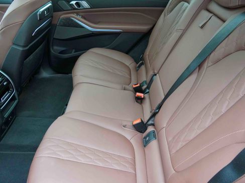 Certified 2023 BMW X7 M60i w/ Executive Package image 38