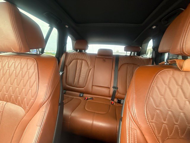 Used 2022 BMW X5 xDrive40i w/ M Sport Package AWD/4WD image 19