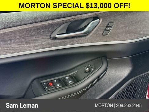 New 2025 Jeep Grand Cherokee L Limited w/ Black Appearance Package image 18