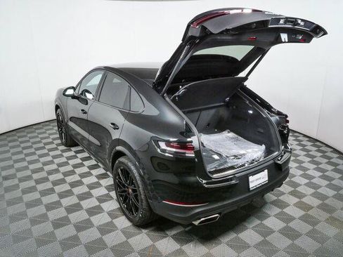 New 2026 Porsche Cayenne Coupe AWD/4WD image 34