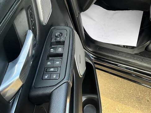 Used 2025 RAM 1500 Laramie w/ Night Edition AWD/4WD image 14