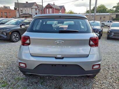 New 2025 Hyundai Venue SE