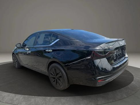Used 2021 Nissan Altima 2.5 SV AWD/4WD image 7