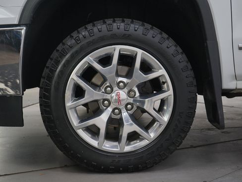 Used 2017 GMC Sierra 1500 SLT AWD/4WD image 30