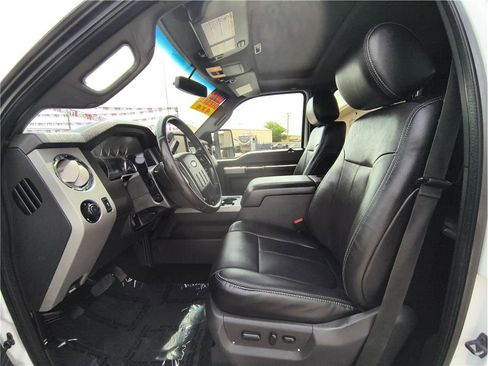 Used 2015 Ford F250 Lariat w/ Lariat Ultimate Package image 9