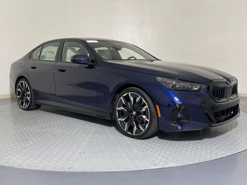 New 2026 BMW 530i w/ M Sport Package image 7