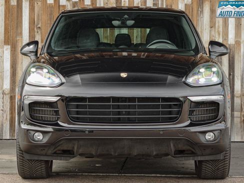 Used 2017 Porsche Cayenne S AWD/4WD image 6