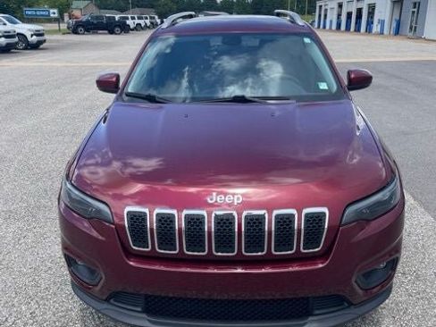 Used 2020 Jeep Cherokee Latitude Plus FWD image 2