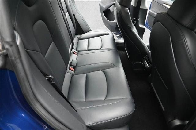 Used 2023 Tesla Model 3 Standard Range RWD image 17