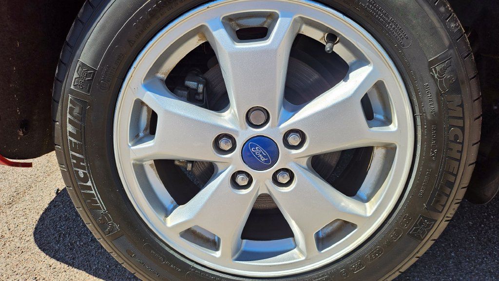 Used 2015 Ford Transit Connect XLT FWD image 16