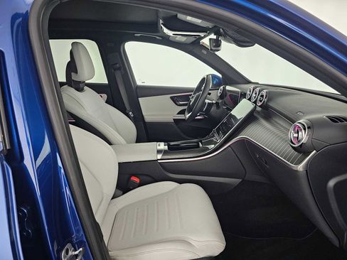 Used 2023 Mercedes-Benz GLC 300 image 10