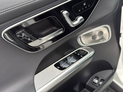 New 2026 Mercedes-Benz GLC 350e 4MATIC image 17