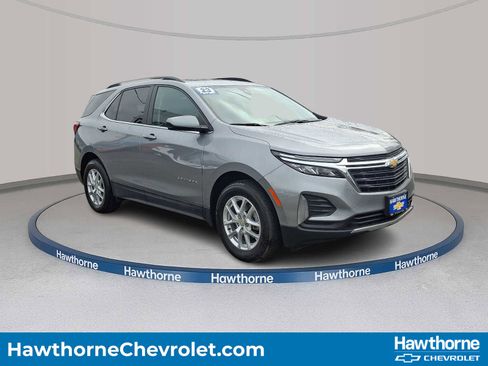 Used 2023 Chevrolet Equinox LT image 1
